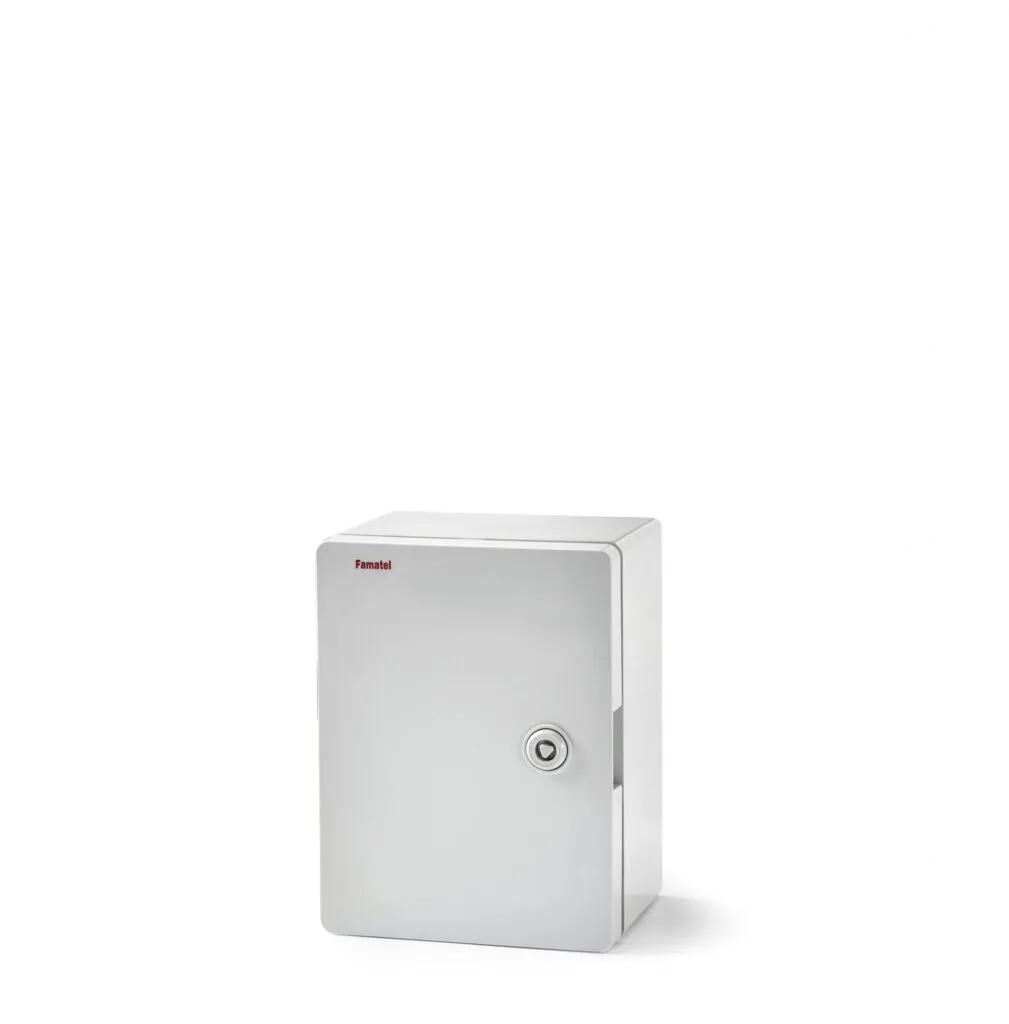 Imagem do produto Caixa Estanque para Quadro de Comando IP65 Famatel MAGNA